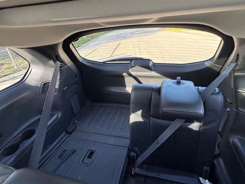 Used 2015 Nissan Pathfinder SL w/ SL Premium Package image 16