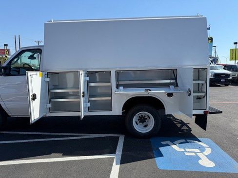 New 2026 Ford E-350 and Econoline 350 Super Duty w/ Power Equipment Group image 11