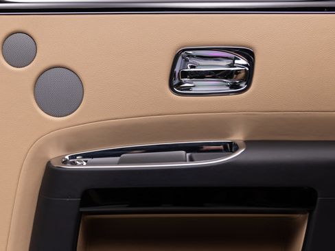 Used 2013 Rolls-Royce Ghost image 65