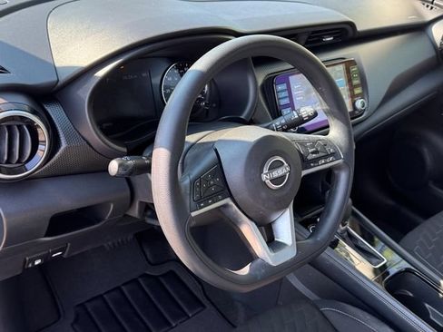 Certified 2023 Nissan Kicks SV FWD image 19