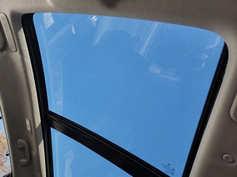 Certified 2025 Acura MDX w/Technology Package image 15