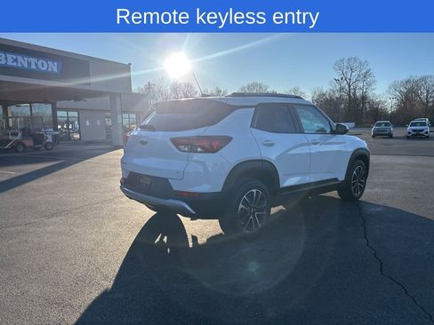 Used 2025 Chevrolet TrailBlazer LT image 4