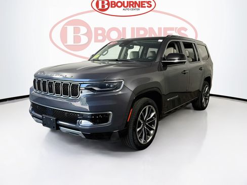 Used 2023 Jeep Wagoneer Series III w/ Premium Group I AWD/4WD image 8