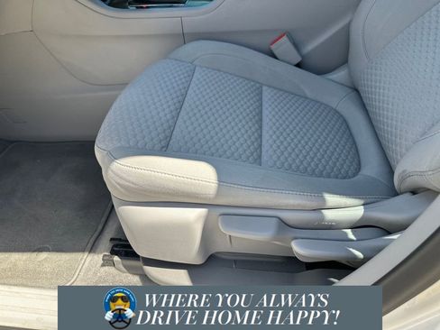 Used 2018 GMC Acadia SLE image 8