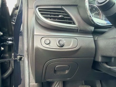 Used 2022 Buick Encore Preferred w/ Safety Package FWD image 30