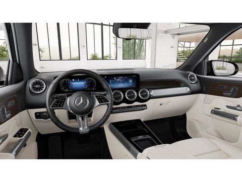 New 2026 Mercedes-Benz GLB 250 4MATIC image 2