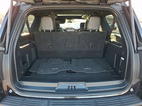 Used 2023 Ford Expedition Max Platinum image 32