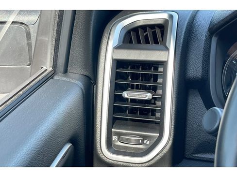Used 2024 RAM 2500 Big Horn w/ Bed Utility Group AWD/4WD image 27