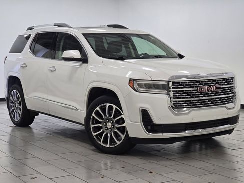 Used 2021 GMC Acadia Denali w/ Denali Technology Package image 2