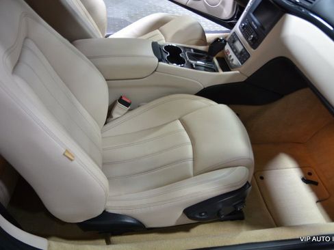 Used 2011 Maserati GranTurismo S image 20