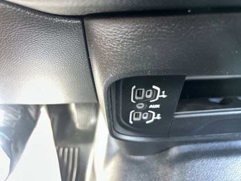 Used 2020 RAM 3500 Tradesman w/ Chrome Appearance Group image 20