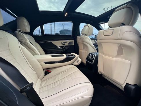 Used 2018 Mercedes-Benz S 560 Sedan image 28