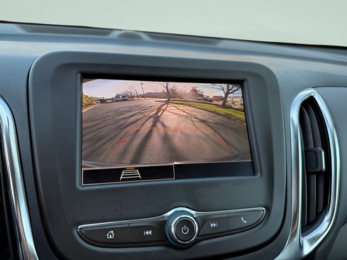 Used 2024 Chevrolet Equinox LT AWD/4WD image 8