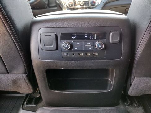 Used 2018 Chevrolet Tahoe Premier AWD/4WD image 15