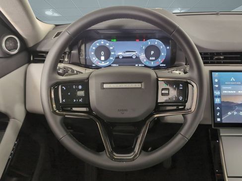 Used 2025 Land Rover Range Rover Evoque S image 14