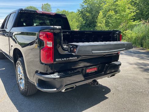 Used 2023 Chevrolet Silverado 1500 RST w/ Z71 Off-Road Package AWD/4WD image 13