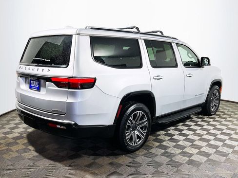 Used 2022 Jeep Wagoneer Series III w/ Convenience Group I AWD/4WD image 7