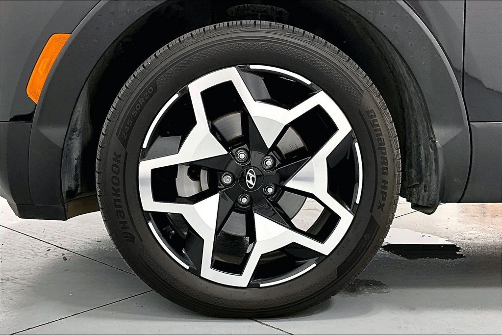 Used 2022 Hyundai Santa Cruz Limited AWD/4WD image 10