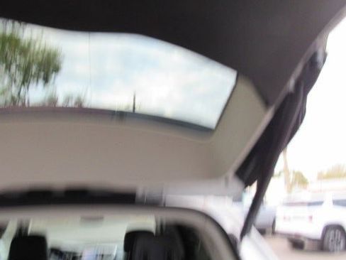 Used 2019 Buick Envision Essence image 9