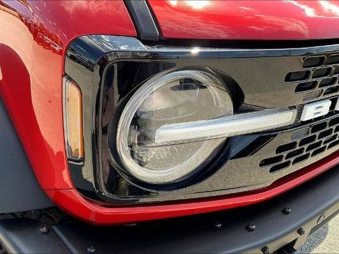 Certified 2023 Ford Bronco Wildtrak image 33