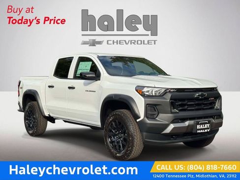 New 2026 Chevrolet Colorado Trail Boss AWD/4WD image 1