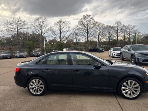 Used 2017 Audi A4 2.0T Ultra Premium w/ Convenience Package image 4