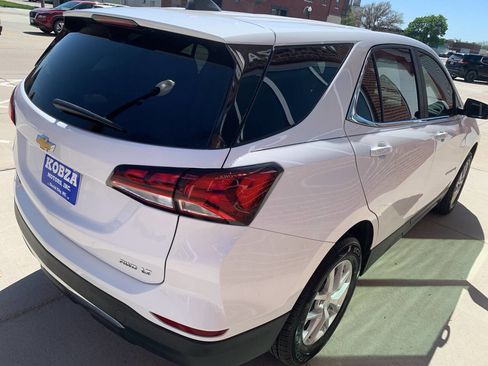 Used 2024 Chevrolet Equinox LT w/ LPO, Floor Liner Package AWD/4WD image 7