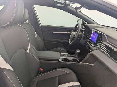 Certified 2025 Toyota Camry SE FWD image 31