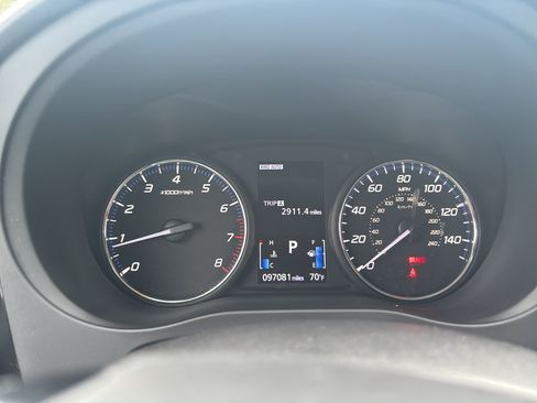 Used 2017 Mitsubishi Outlander ES AWD/4WD image 10