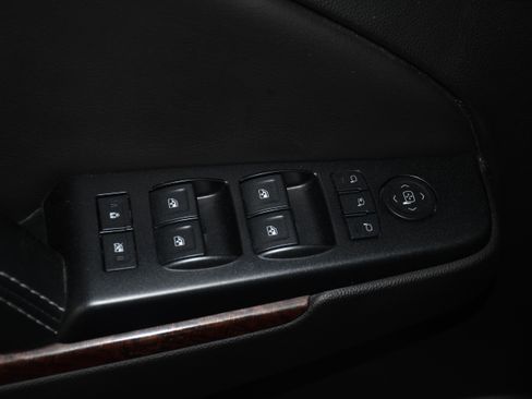 Used 2017 GMC Yukon SLT w/ Open Road Package image 12