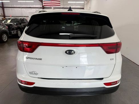 Used 2018 Kia Sportage EX w/ EX Premium Package image 5