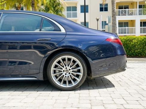 Used 2023 Mercedes-Benz S 500 4MATIC w/ AMG Line image 16