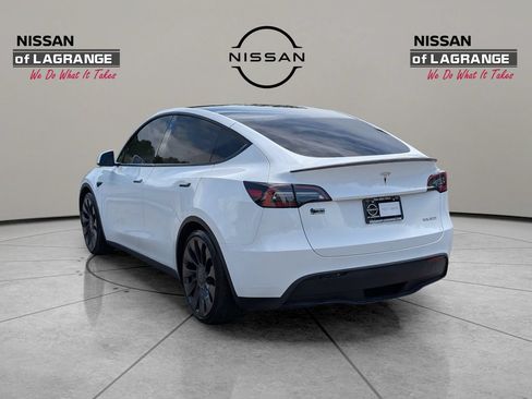 Used 2023 Tesla Model Y Performance AWD/4WD image 7