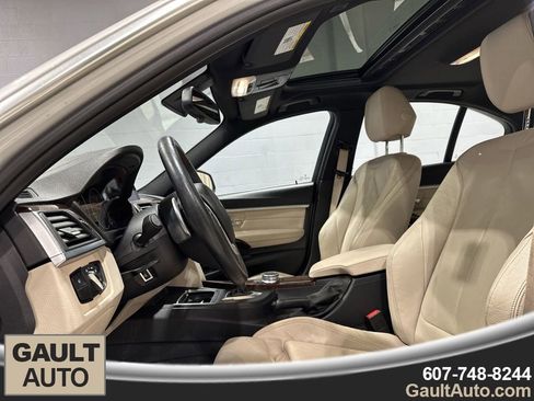 Used 2018 BMW 330i xDrive Sedan w/ Premium Package image 13