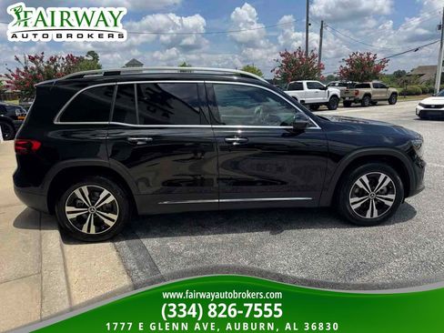 Used 2025 Mercedes-Benz GLB 250 image 5