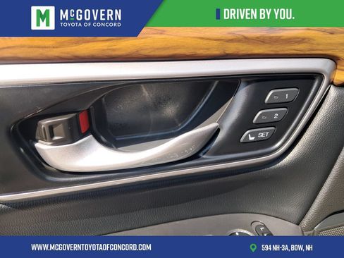 Used 2022 Honda CR-V Touring image 12
