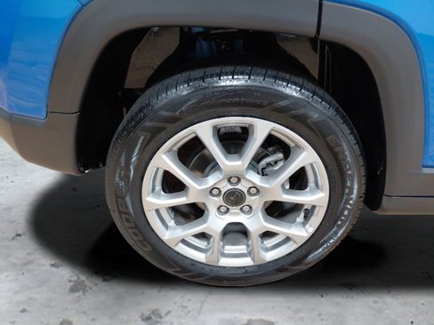 Used 2025 Jeep Compass Limited AWD/4WD image 10