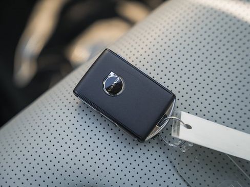 New 2026 Volvo XC90 B6 Ultra w/ Protection Package Premier image 44