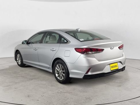 Used 2019 Hyundai Sonata SE FWD image 3