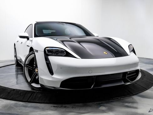 Used 2020 Porsche Taycan Turbo S image 20