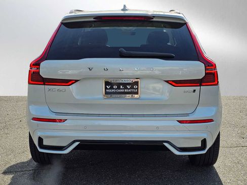 New 2026 Volvo XC60 B5 Ultra w/ Climate Package AWD/4WD image 4