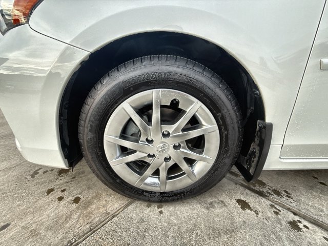 Used 2016 Toyota Prius V Four FWD image 10