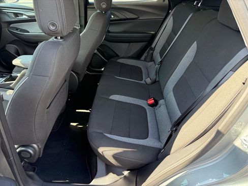 Used 2025 Chevrolet TrailBlazer LT FWD image 6