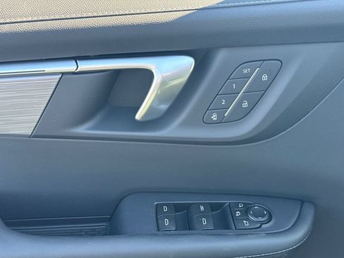 New 2026 Buick Enclave Preferred w/ Power Package AWD/4WD image 17
