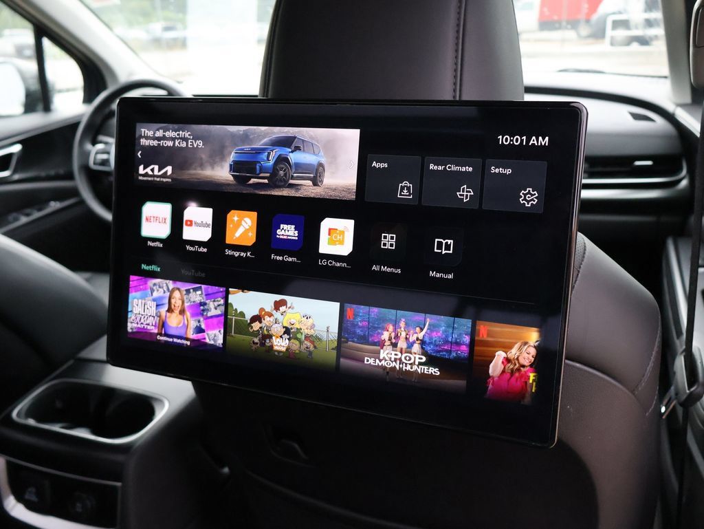Used 2025 Kia Carnival SX FWD image 38