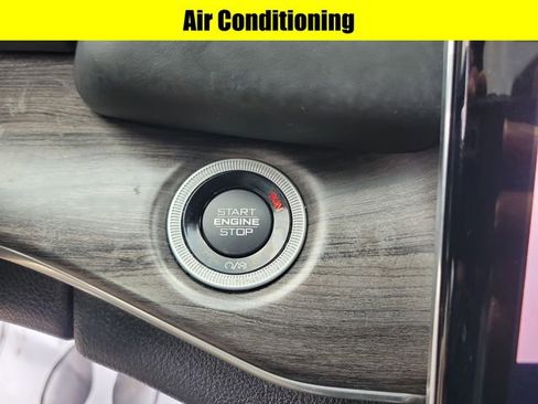 Used 2023 Jeep Grand Cherokee L Overland AWD/4WD image 17