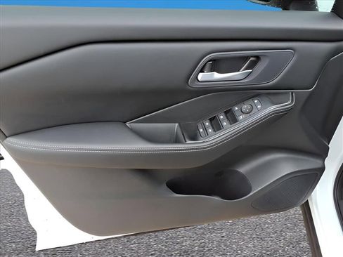 New 2026 Nissan Rogue SV image 15