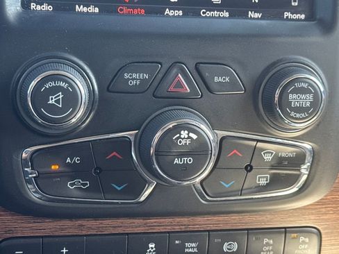 Used 2018 RAM 2500 Laramie w/ Cold Weather Group AWD/4WD image 45