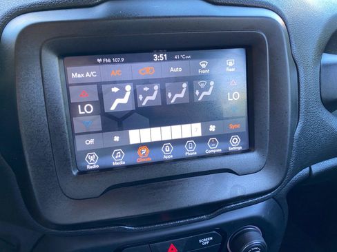 Used 2018 Jeep Renegade Altitude w/ Popular Equipment Group image 63