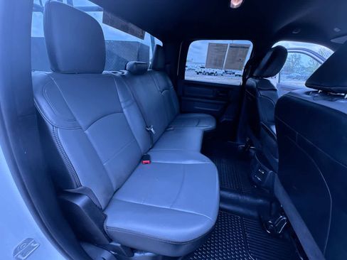 Used 2023 RAM 2500 Tradesman w/ Chrome Appearance Group AWD/4WD image 35